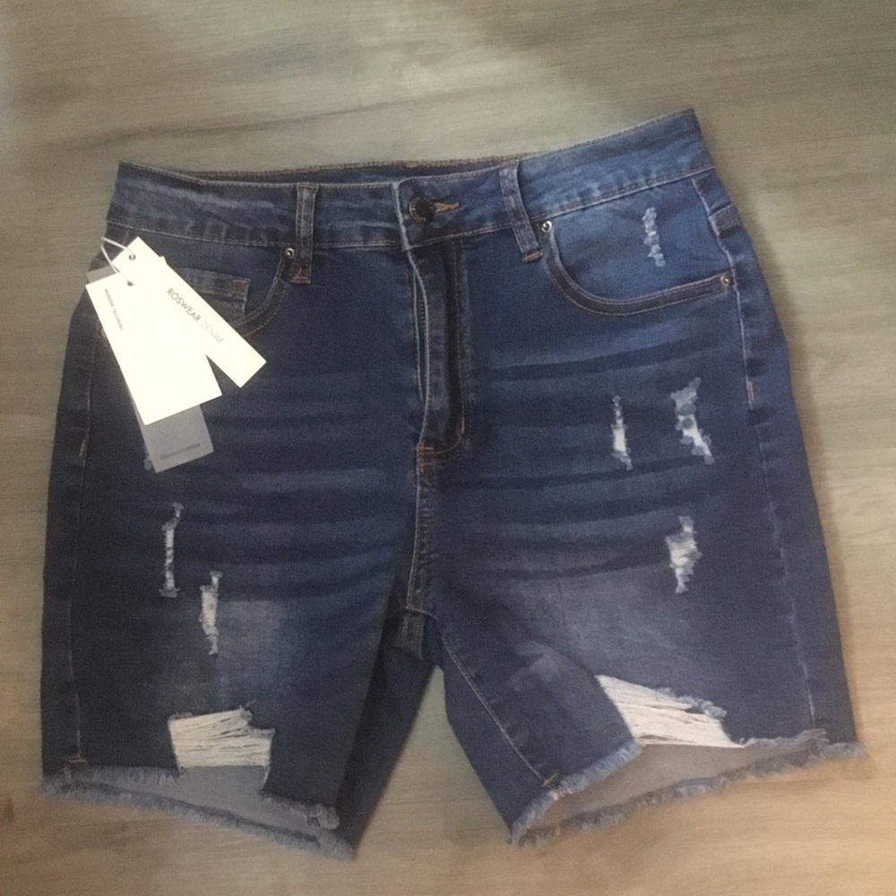 Roswear Distressed Denim Shorts Size M NWT